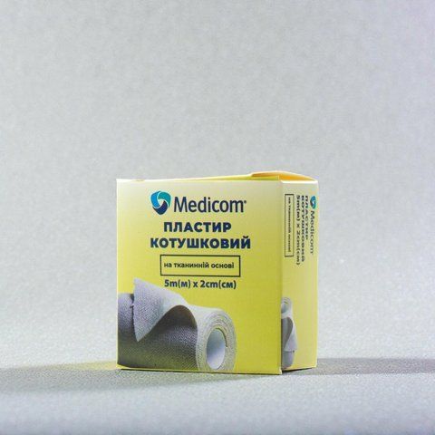 Пластырь медицинский MEDICOM ( не тканевая основа) 5м х 5см 22855 фото